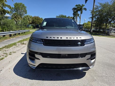 New 2026 Land Rover Range Rover Sport Dynamic SE AWD/4WD image 8