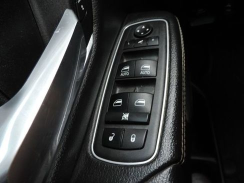 Used 2022 RAM 1500 Laramie image 32