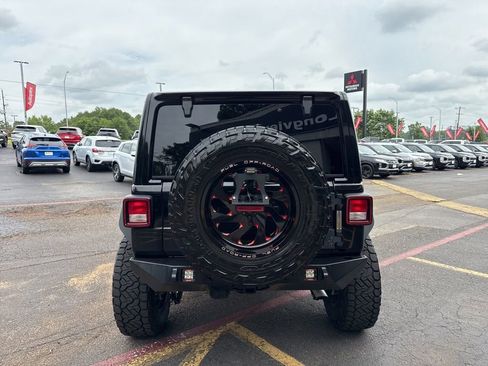 Used 2019 Jeep Wrangler Unlimited Rubicon AWD/4WD image 14