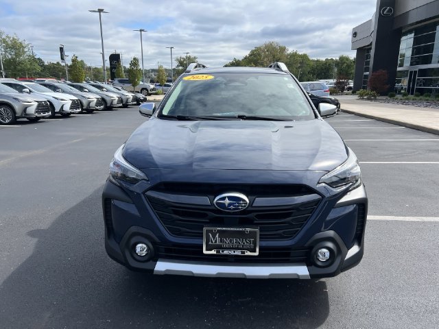 Used 2025 Subaru Outback Touring XT AWD/4WD image 7