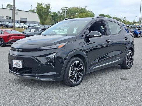 Used 2022 Chevrolet Bolt EUV Premier image 3