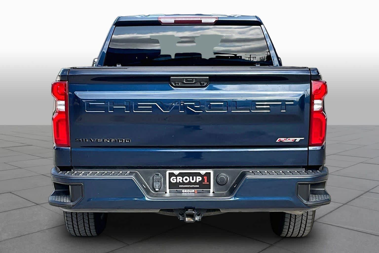 Used 2022 Chevrolet Silverado 1500 RST RWD image 5