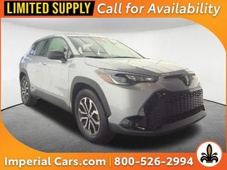 Used 2024 Toyota Corolla Cross AWD Hybrid video 1