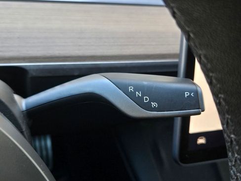 Used 2023 Tesla Model 3 Performance image 21