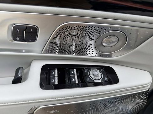 New 2026 Lincoln Nautilus Reserve image 10