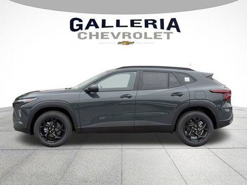 New 2026 Chevrolet Trax LT w/ Driver Confidence Package FWD image 4