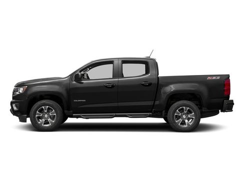 Used 2017 Chevrolet Colorado Z71 AWD/4WD image 2