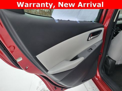 Used 2020 Toyota Yaris LE image 21