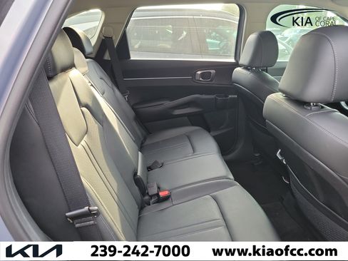 Certified 2023 Kia Sorento S FWD image 10