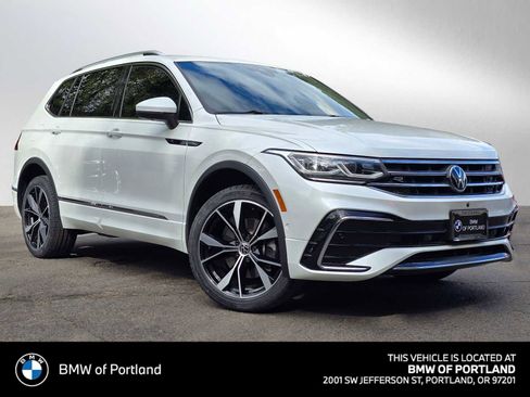 Used 2023 Volkswagen Tiguan SEL R-Line image 1