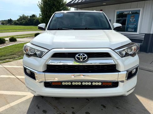 Used 2017 Toyota 4Runner Limited AWD/4WD image 3