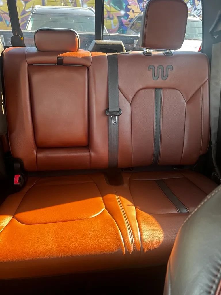 Used 2018 Ford F150 King Ranch w/ Equipment Group 601A Luxury AWD/4WD image 9