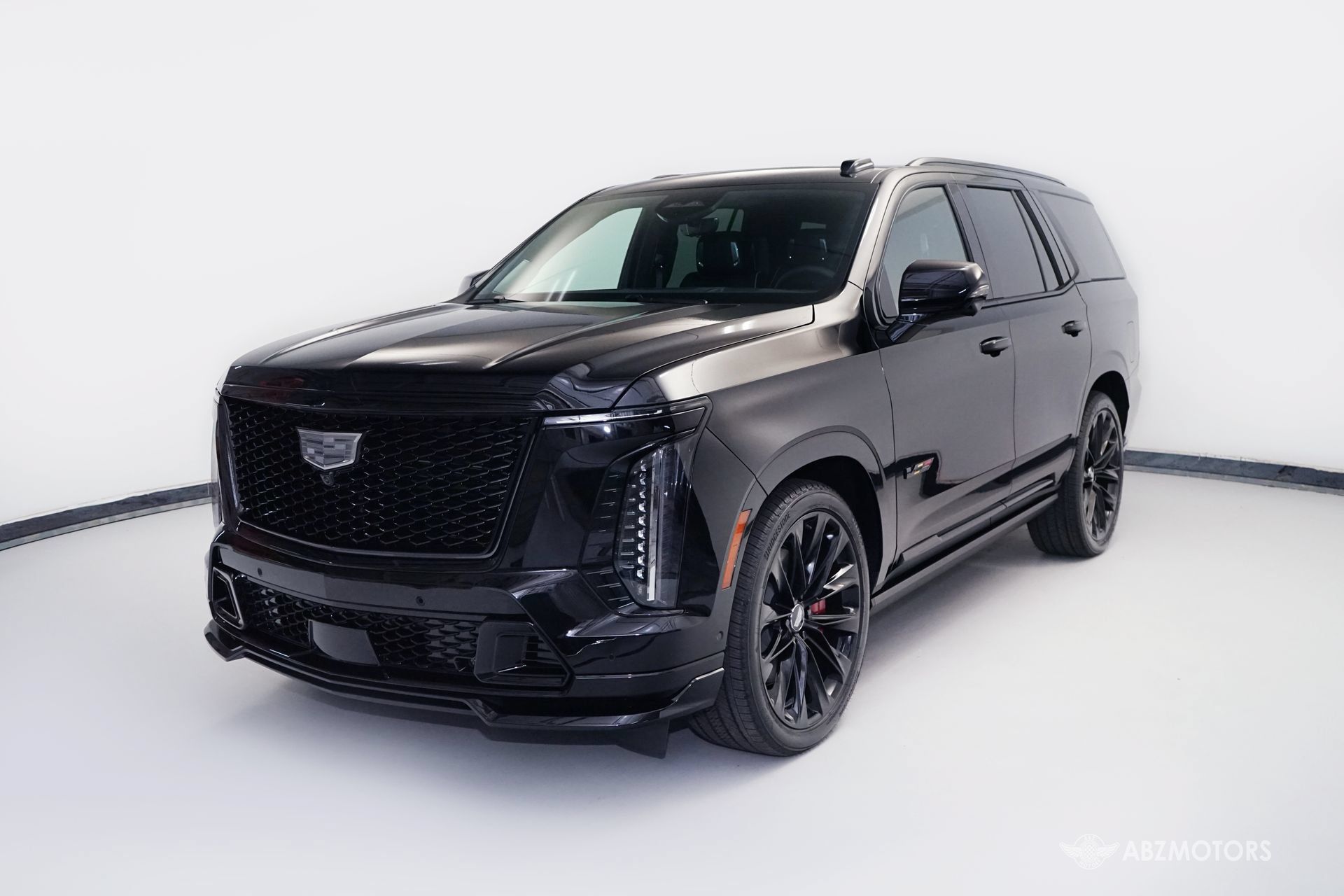 Used 2026 Cadillac Escalade V AWD/4WD image 2