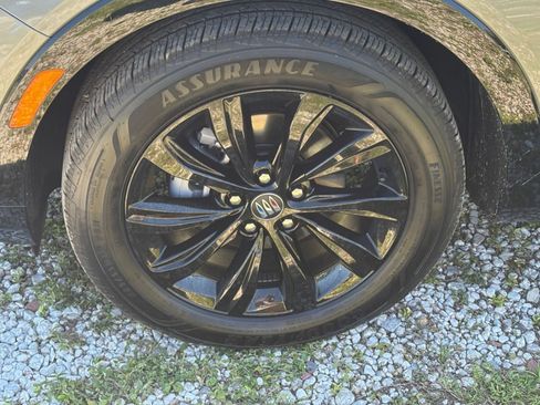 Used 2025 Buick Envista Sport Touring image 30