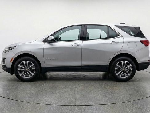 Used 2025 Chevrolet Equinox LT FWD image 5