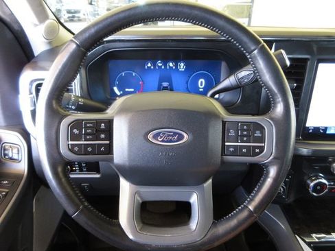Used 2024 Ford F250 Lariat w/ Lariat Ultimate Package AWD/4WD image 16