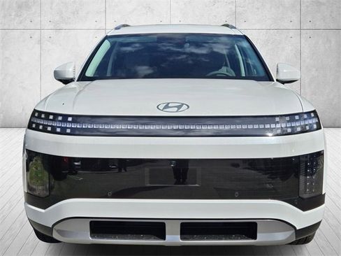 New 2026 Hyundai Ioniq 9 SEL image 5