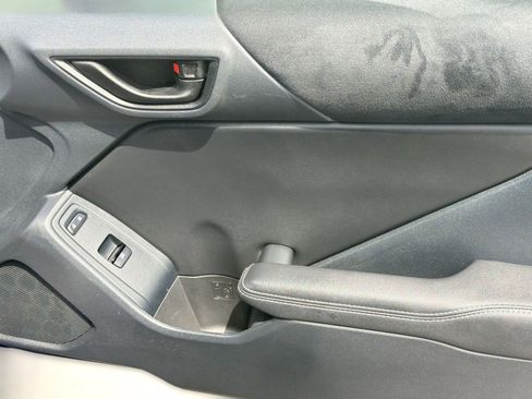 Used 2025 Toyota GR86 Premium RWD image 30