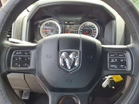 Used 2019 RAM 1500 Express w/ Express Value Package AWD/4WD image 5