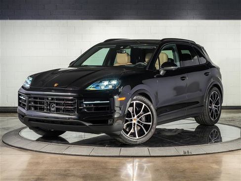 Certified 2025 Porsche Cayenne AWD/4WD image 1