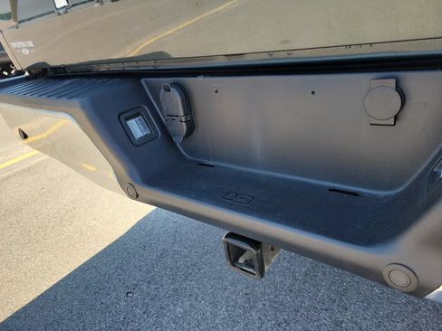 Certified 2018 Ford F150 XLT w/ Equipment Group 302A Luxury AWD/4WD image 10