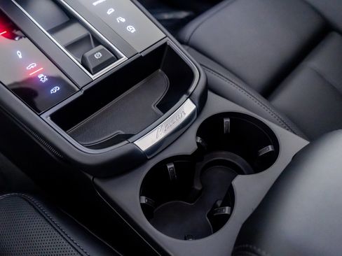 Used 2024 Porsche Macan GTS image 47