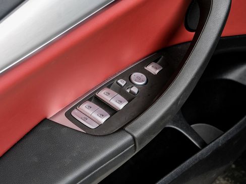 Used 2025 BMW X4 xDrive30i w/ Premium Package image 45