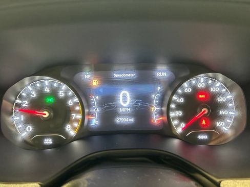 Used 2023 Jeep Compass Latitude AWD/4WD image 12
