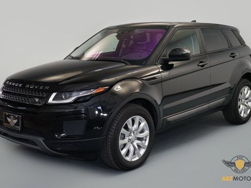 Used 2018 Land Rover Range Rover Evoque SE image 3