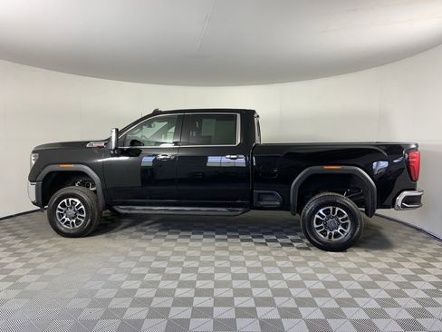 Used 2024 GMC Sierra 3500 SLT w/ SLT Convenience Package image 6