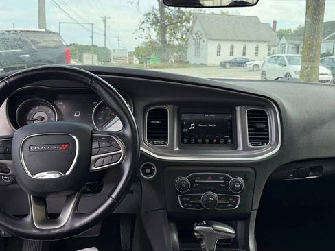 Used 2020 Dodge Charger SXT w/ Leather Interior Group RWD image 19