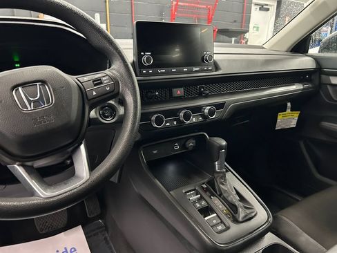 Certified 2025 Honda CR-V LX image 11