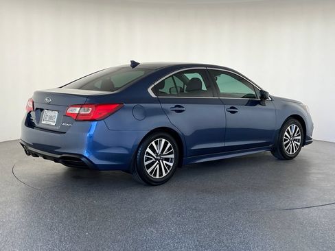Used 2019 Subaru Legacy 2.5i Premium w/ Popular Package #2A AWD/4WD image 3