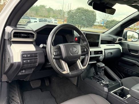 Used 2024 Toyota Tacoma TRD Off-Road image 16