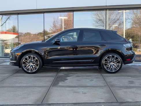 New 2026 Porsche Macan image 2