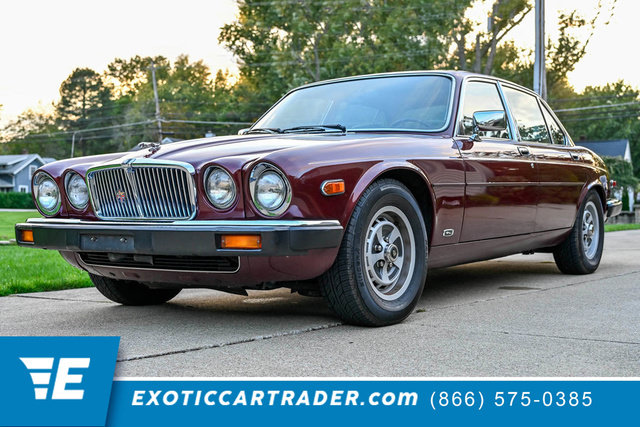 Used 1987 Jaguar XJ6 RWD image 1