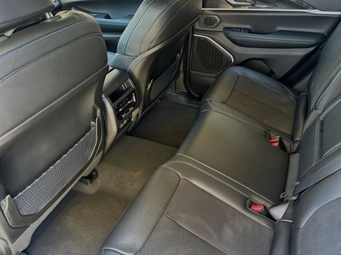 New 2023 Jeep Grand Cherokee Trailhawk image 11