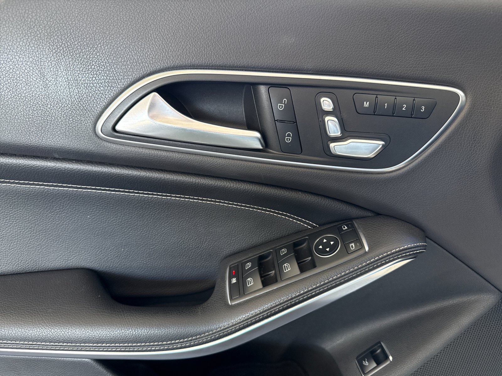 Used 2019 Mercedes-Benz CLA 250 image 10