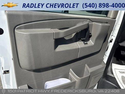Used 2024 GMC Savana 2500 w/ Driver Convenience Package RWD image 5