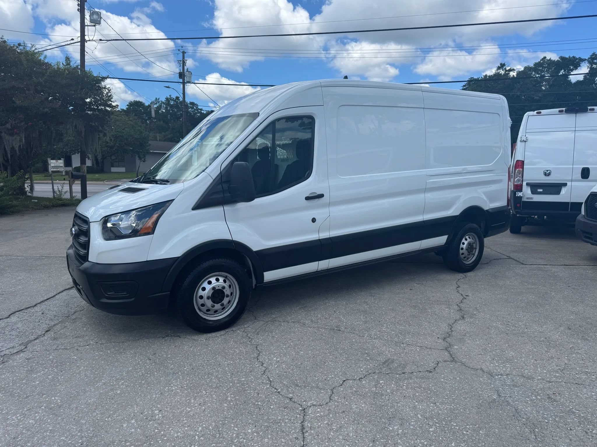 Used 2020 Ford Transit 250 Medium Roof AWD w/ Load Area Protection Package image 6