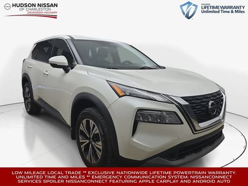 Used 2021 Nissan Rogue SV FWD image 1