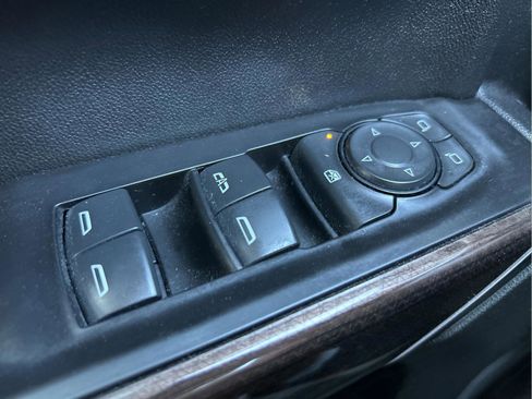 Used 2020 Chevrolet Silverado 1500 LT w/ Trailering Package image 14