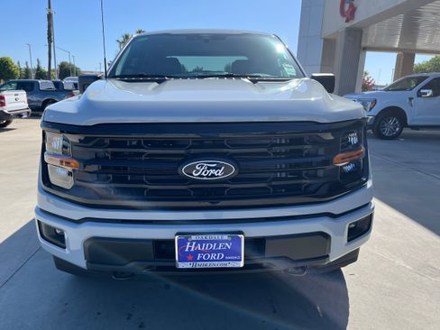 New 2026 Ford F150 XLT w/ XLT Black Appearance Package AWD/4WD image 4