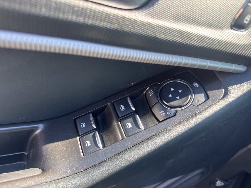 Used 2025 Ford Explorer ST-Line AWD/4WD image 15
