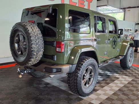 Used 2016 Jeep Wrangler Unlimited Sahara AWD/4WD image 8