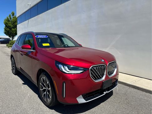 Used 2025 BMW X3 xDrive30i AWD/4WD image 5