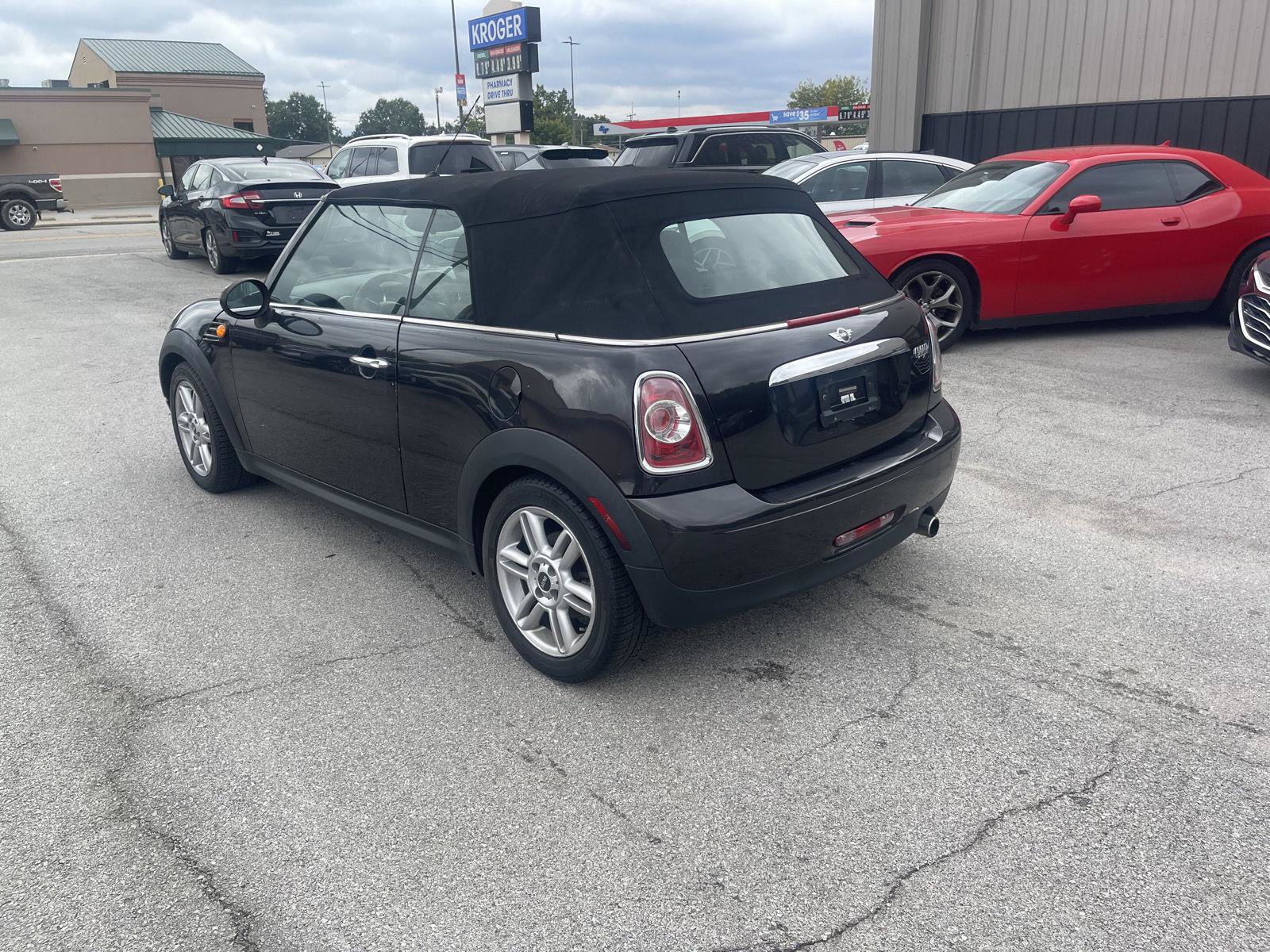 Used 2015 MINI Cooper Convertible FWD image 7