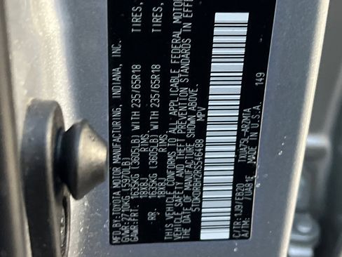 Used 2024 Toyota Highlander XLE image 23