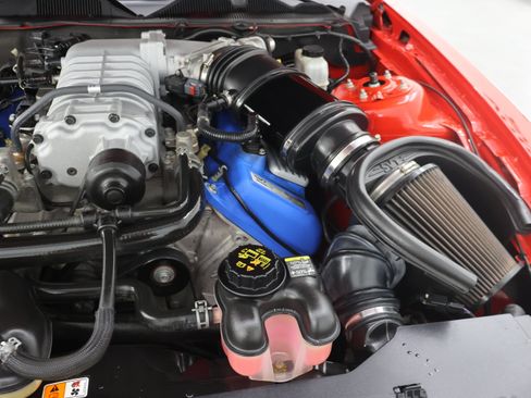 Used 2011 Ford Mustang Shelby GT500 RWD image 16