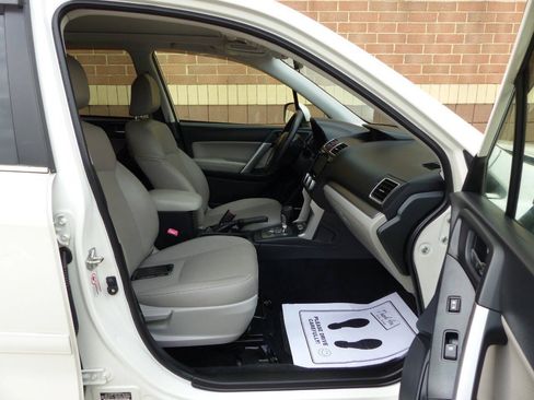 Used 2016 Subaru Forester 2.5i Limited AWD/4WD image 37